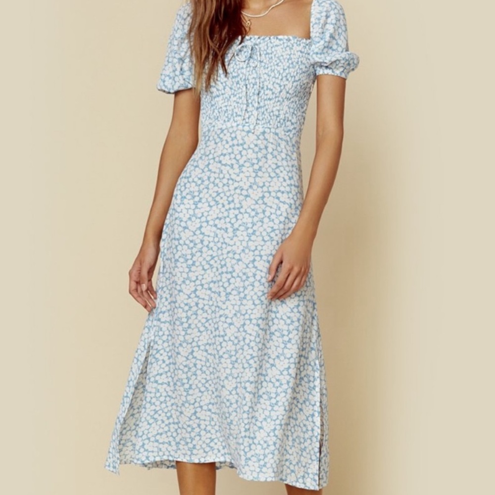 Faithfull The Brand Bella Floral Print Midi Dress Milkmaid Blue White Med $198 - Picture 12 of 12